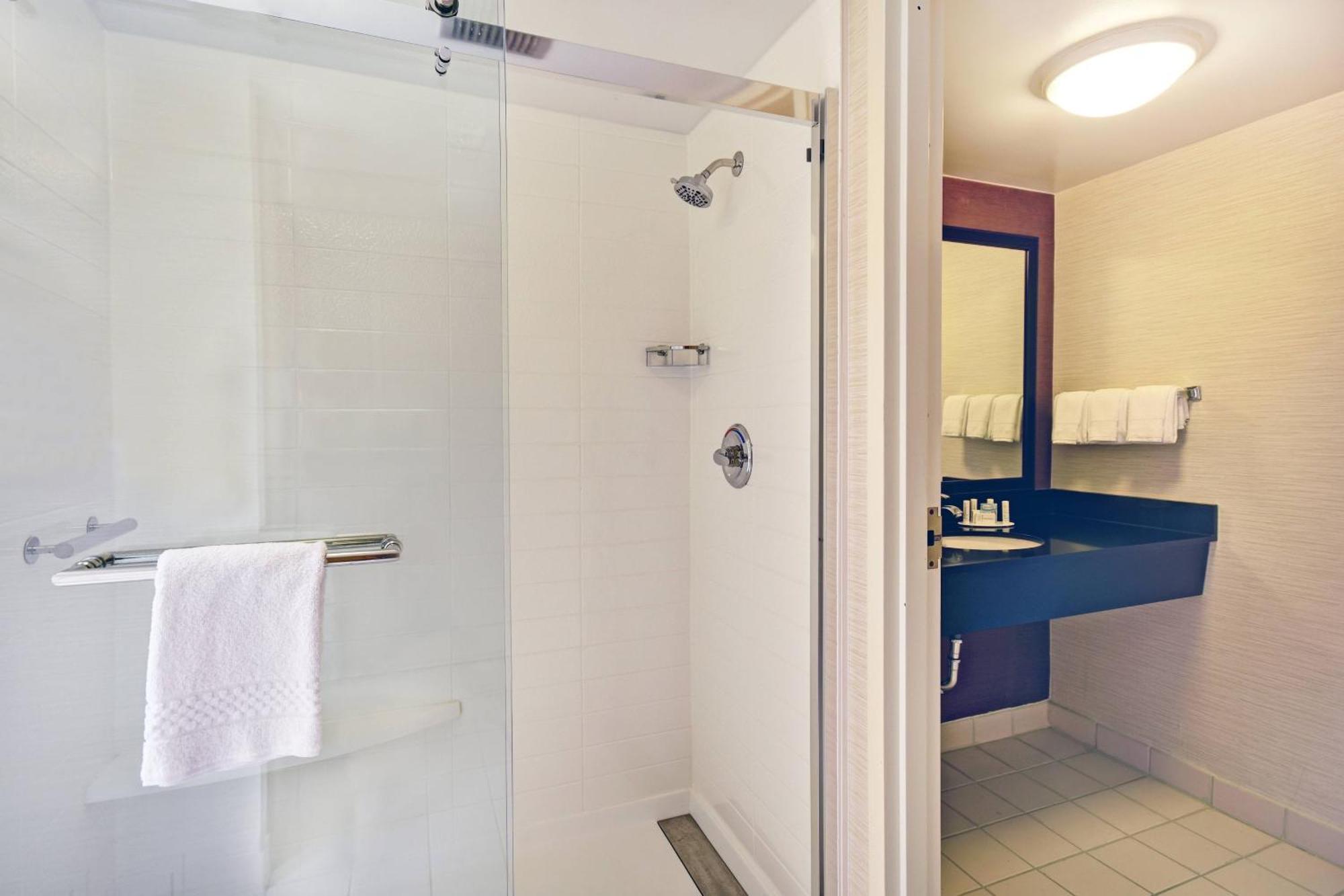 Fairfield Inn & Suites By Marriott Atlanta Vinings/Galleria Smyrna Ngoại thất bức ảnh